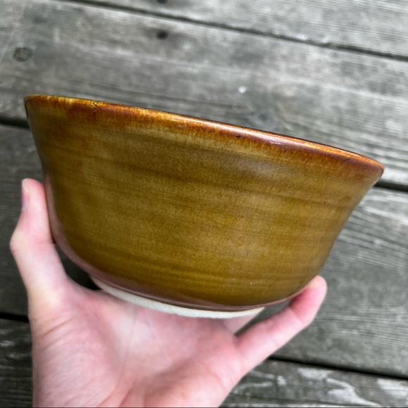 Handmade Ceramic Bowl in Autumn Colored Browns With Etched Decorative Pattern. - Picture 5 of 16